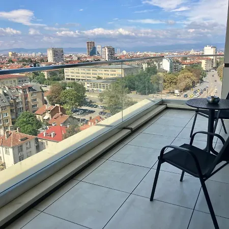 Apartment Point Grand